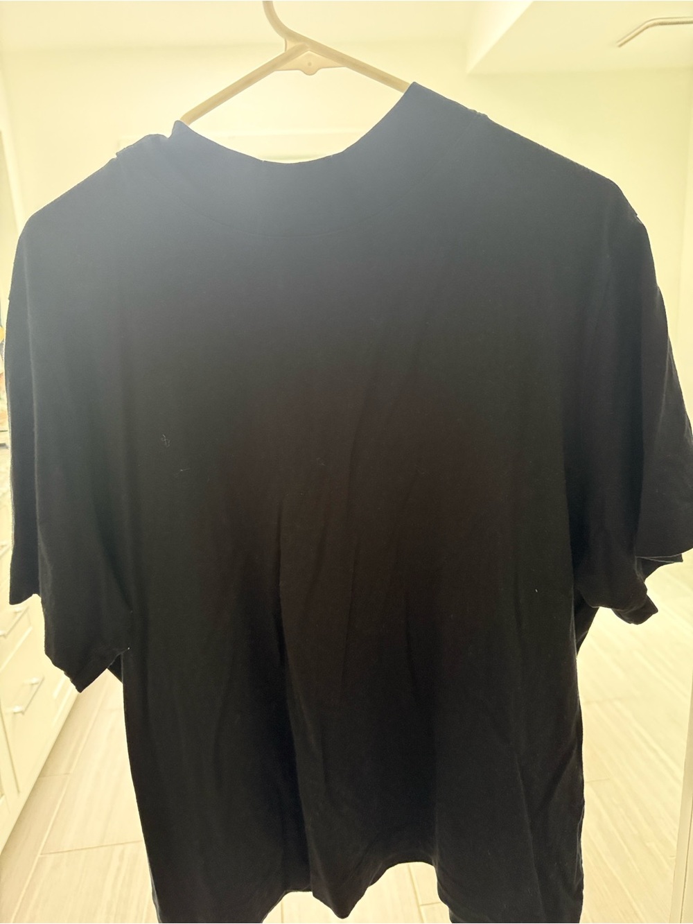 Classic Black Short-Sleeve Crew Tee - Wilfred - Aritzia